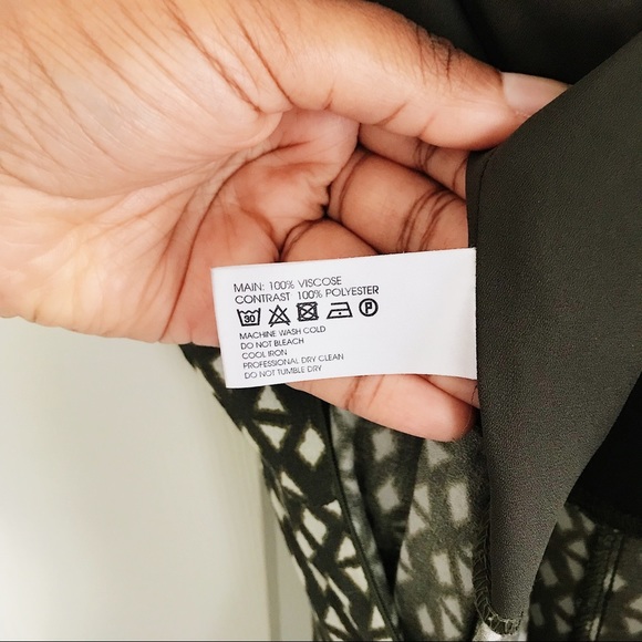 ELVI Triangle Print Culotte Jumpsuit - Picture 6 of 7